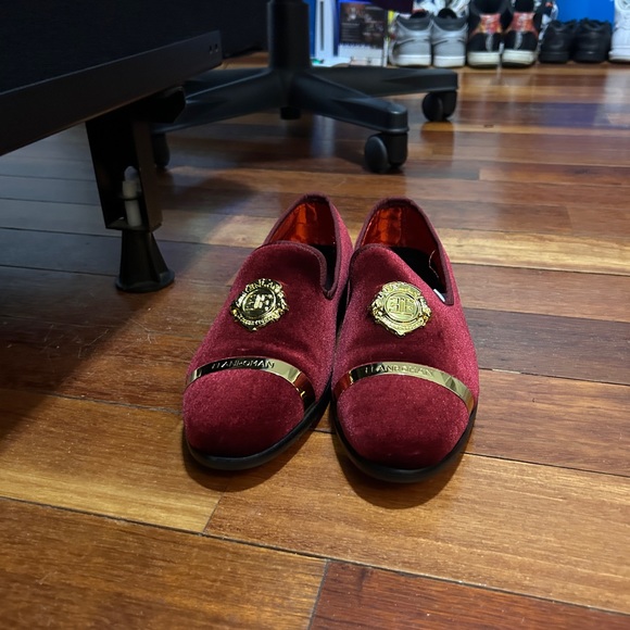 Red Wine Suit With Red Wine Shoes - Picture 3 of 5